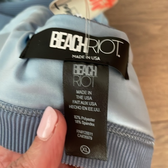 Beach Riot Peyton Bikini Top - Picture 6 of 6